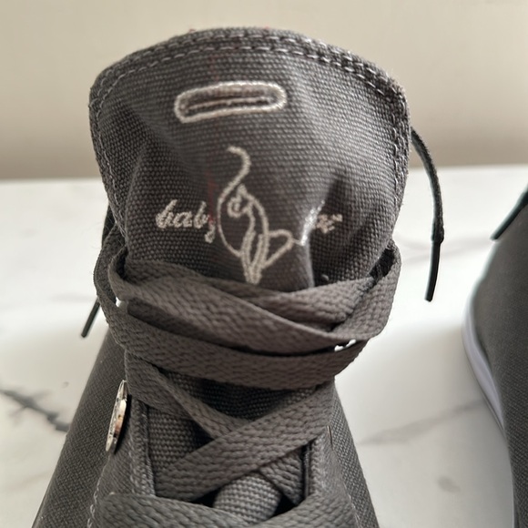 Pre owned- Baby Phat high top sneakers. - Picture 14 of 16